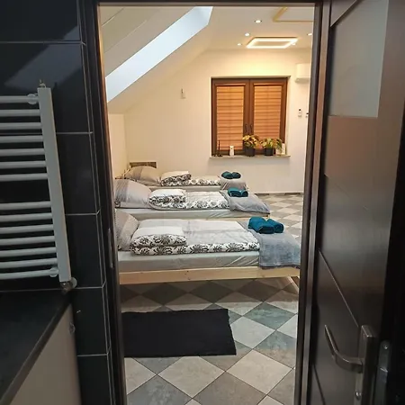 Apartment Pod Bukami *